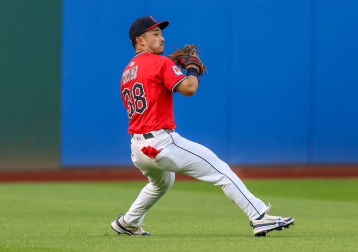 Kwan gets look in CF as Guardians shuffle outfield