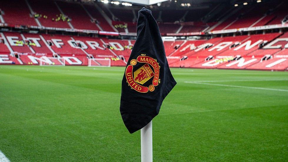 Man Utd post profit but debt rises to £1.3bn