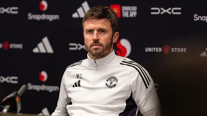 Manchester United: Michael Carrick not interested in personal duel with Crystal Palace boss Oliver Glasner