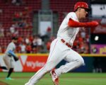 Players up 6-1, as Reds catcher wins arbitration