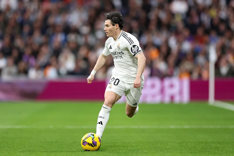 Real Madrid defender wanted to leave in January to reunite with former manager