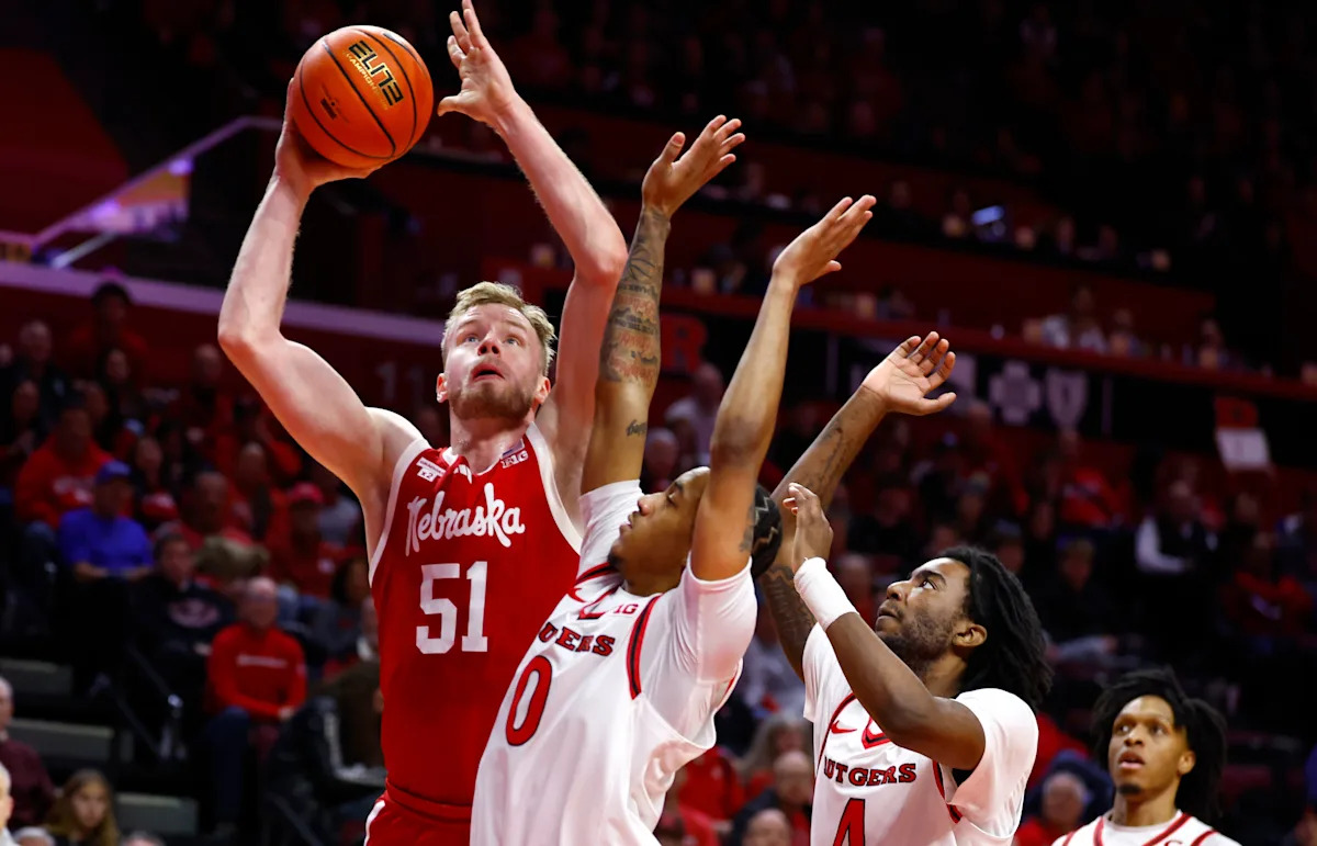 Rienk Mast’s 26 points lead No. 9 Nebraska over Rutgers, 80-68