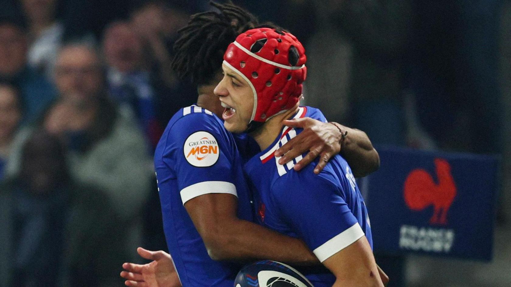 Six Nations 2026: France 33-8 Italy - hosts maintain Grand Slam bid