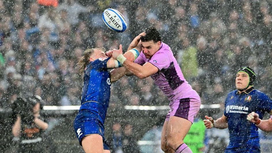 Six Nations: Italy punish lacklustre Scotland in Rome rain