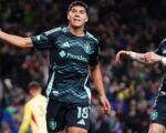 Sounders midfielder Vargas joins Atlético Madrid