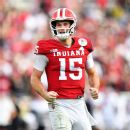 <!-- AI INSTRUCTIONS: Reescribe este título para que sea corto, atractivo y optimizado para SEO con enfoque en apuestas deportivas. -->
Source: Ducks’ World (torn ACL) to miss combine