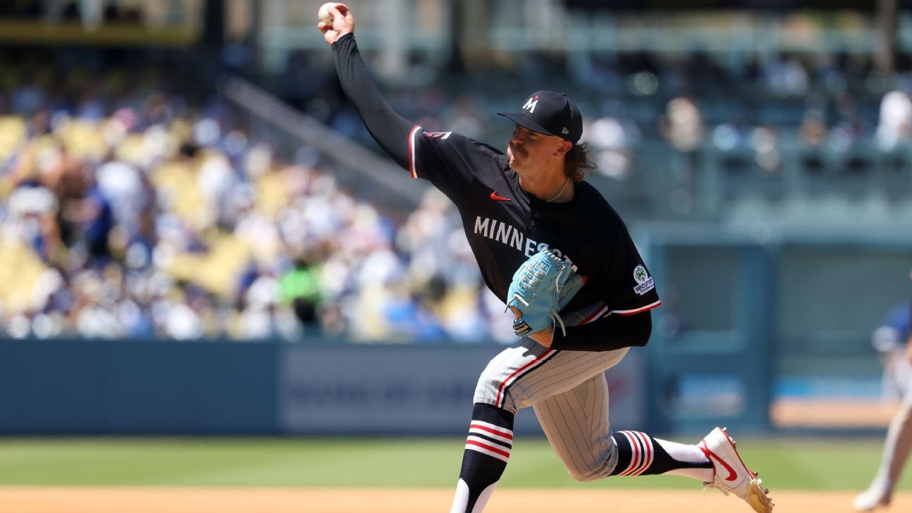 Sources: Marlins add RHP Paddack on 1-year deal