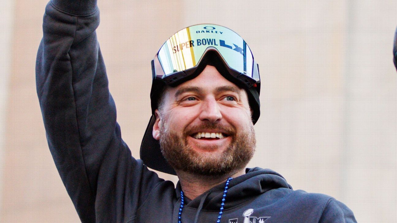 <!-- AI INSTRUCTIONS: Reescribe este título para que sea corto, atractivo y optimizado para SEO con enfoque en apuestas deportivas. -->
Sources: Raiders hire Seahawks’ Janocko as OC