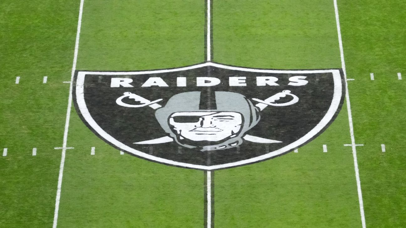 <!-- AI INSTRUCTIONS: Reescribe este título para que sea corto, atractivo y optimizado para SEO con enfoque en apuestas deportivas. -->
Sources: Raiders promoting Leonard to DC