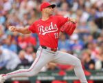 Sources: RHP Martinez, Rays agree to 1-year deal