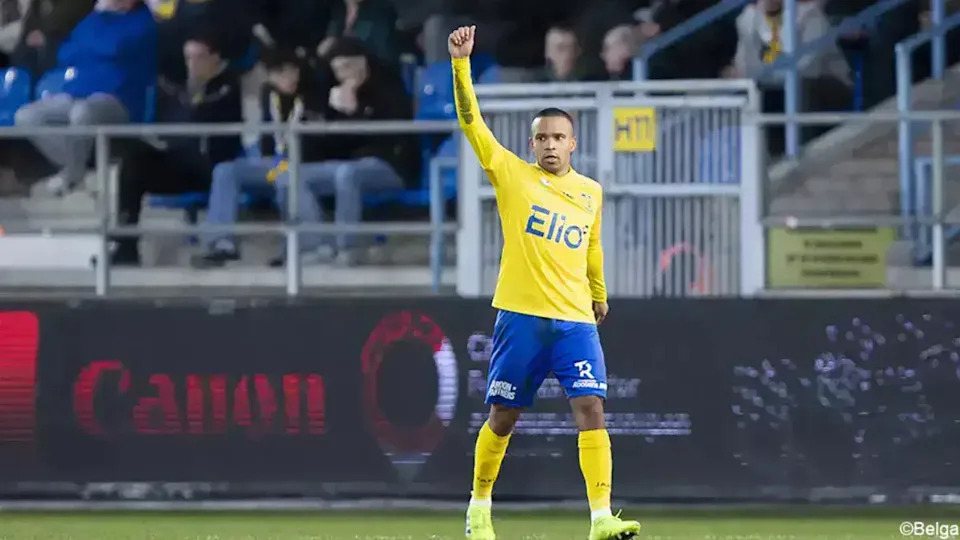 South African winger continues scoring spree in Belgium