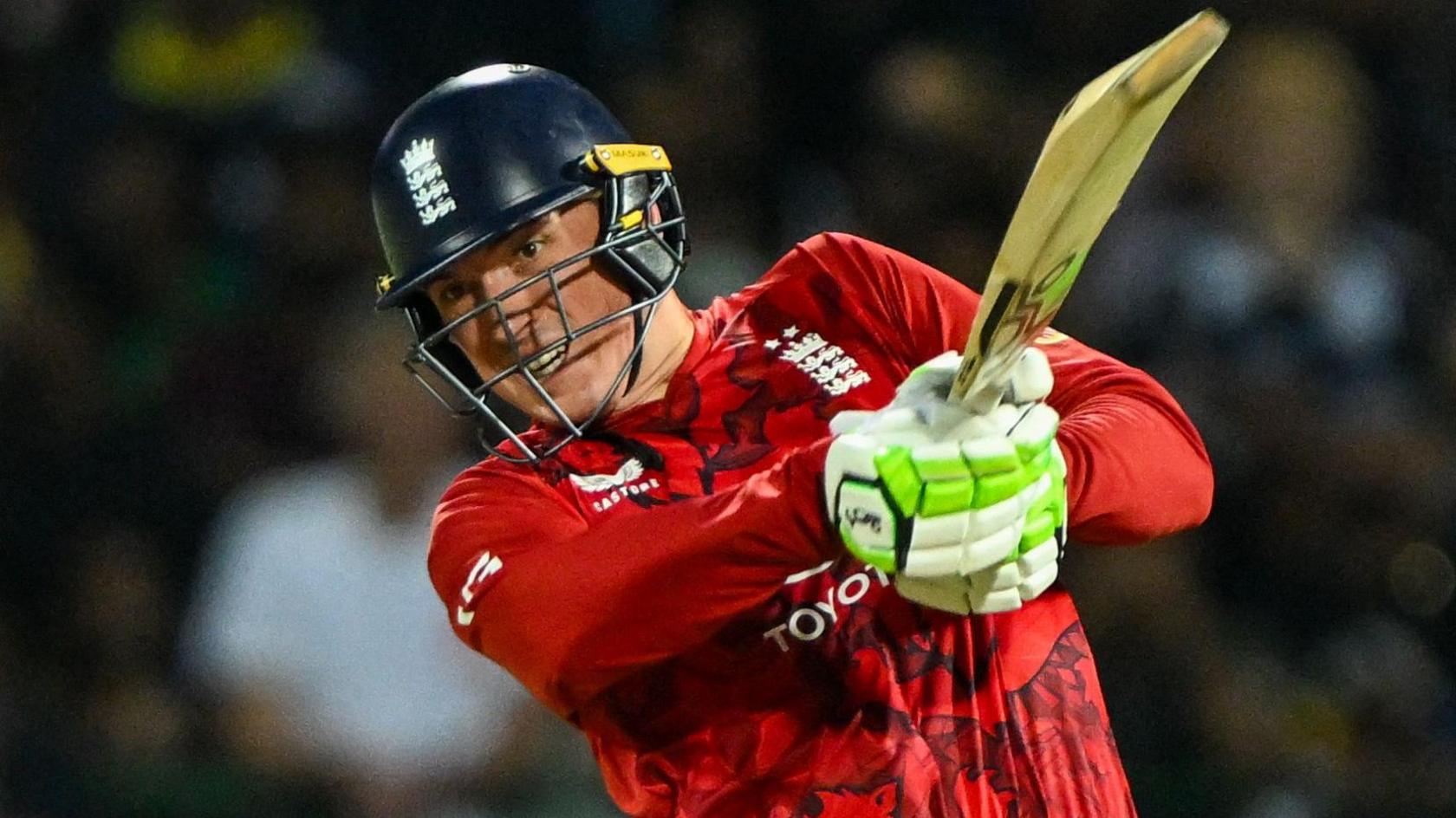 Sri Lanka v England: Tom Banton’s unbeaten half-century secures victory by six wickets in DLS chase in second T20 international in Pallekele