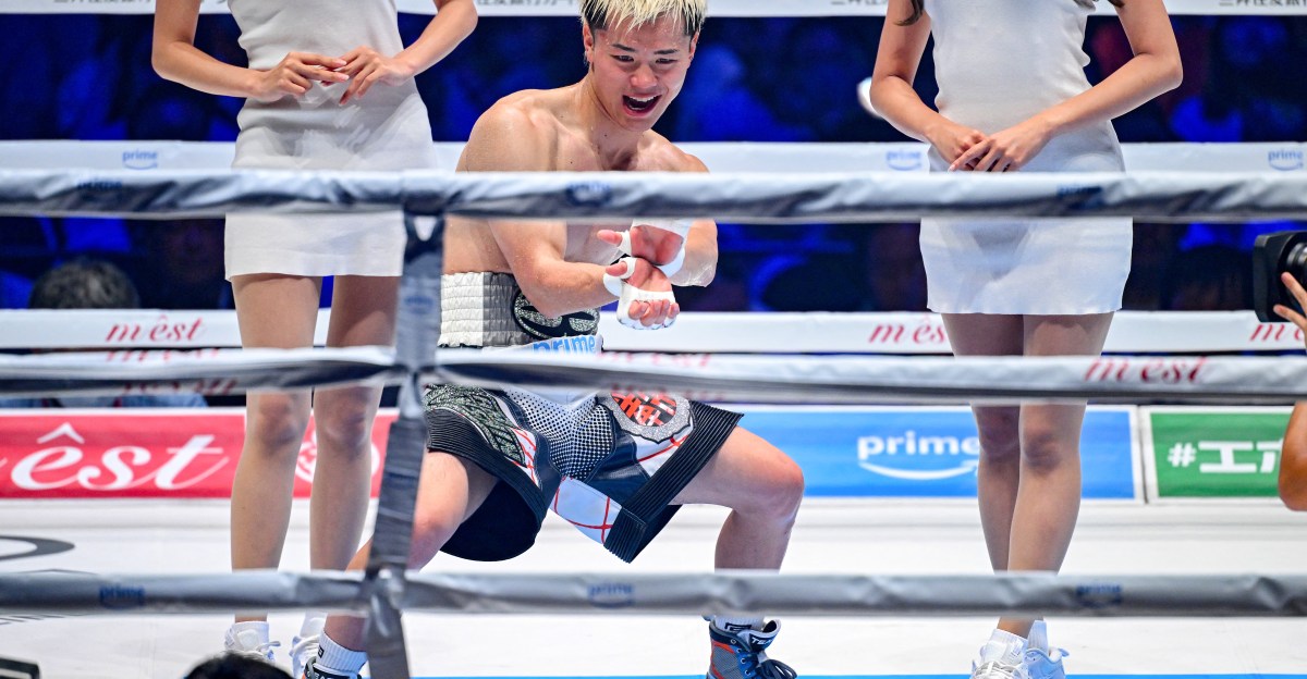 Tenshin Nasukawa vs Juan Francisco Estrada eliminator leads April 11th tripleheader