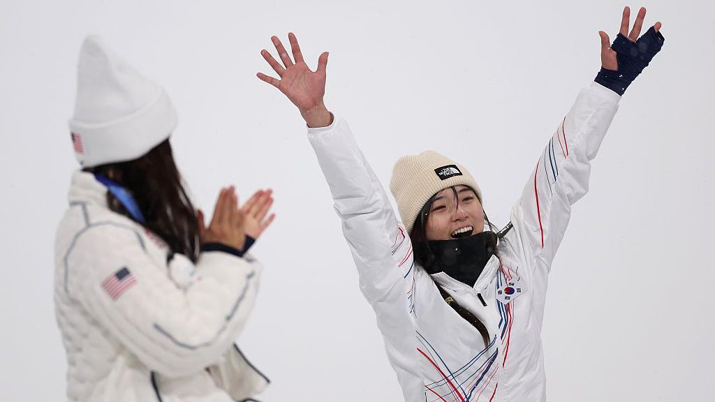 Winter Olympics 2026: Chloe Kim denied third snowboarding halfpipe gold by Choi Ga-on